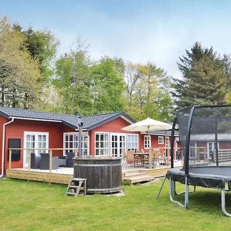 Five-bedroom In